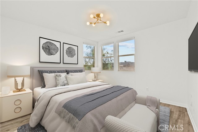 Detail Gallery Image 4 of 56 For 19542 Empire Ln, Northridge,  CA 91324 - 4 Beds | 4 Baths