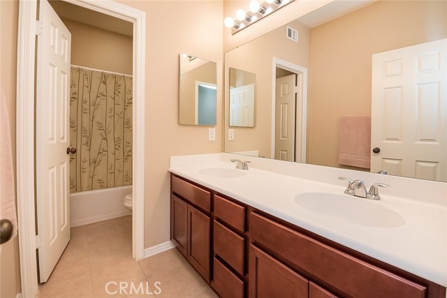 Detail Gallery Image 14 of 29 For 17094 Noble View, Riverside,  CA 92503 - 4 Beds | 2 Baths