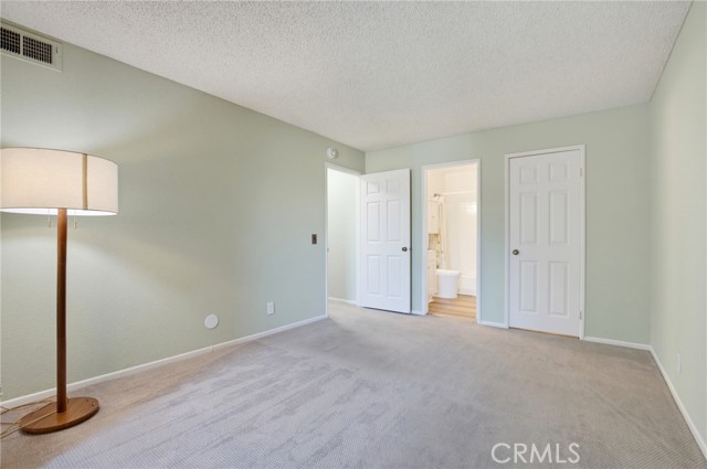 460 Oak Street, 215 photo 16