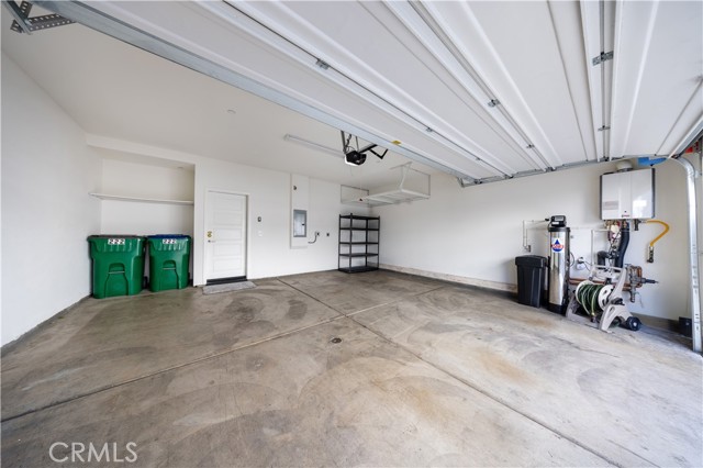 Detail Gallery Image 27 of 30 For 222 Harringay, Irvine,  CA 92618 - 3 Beds | 3/1 Baths