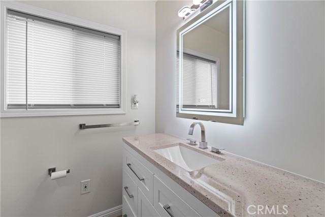 Detail Gallery Image 17 of 36 For 8008 Limerick Ave, Winnetka,  CA 91306 - 3 Beds | 2 Baths