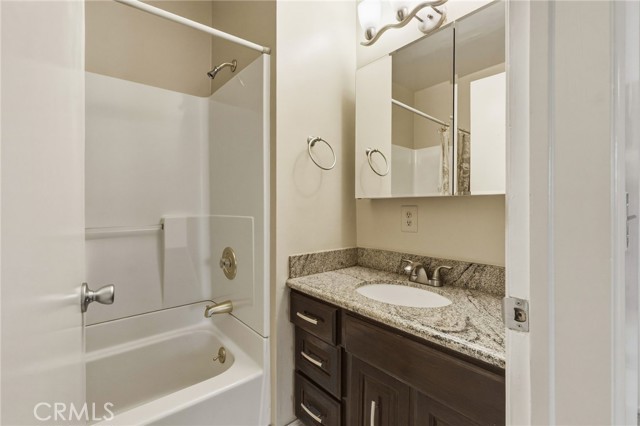 Detail Gallery Image 20 of 30 For 7140 Maynard Ave, West Hills,  CA 91307 - 4 Beds | 2/1 Baths