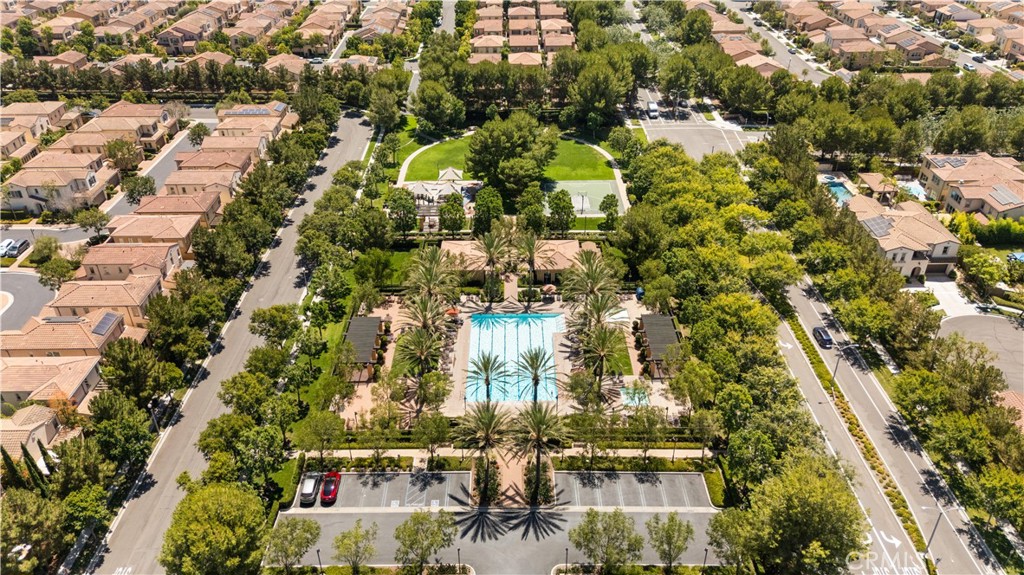 https://media.crmls.org/medias/927a9e7d-09c1-400e-84e7-42a0788b6680.jpg?preset=X-Large