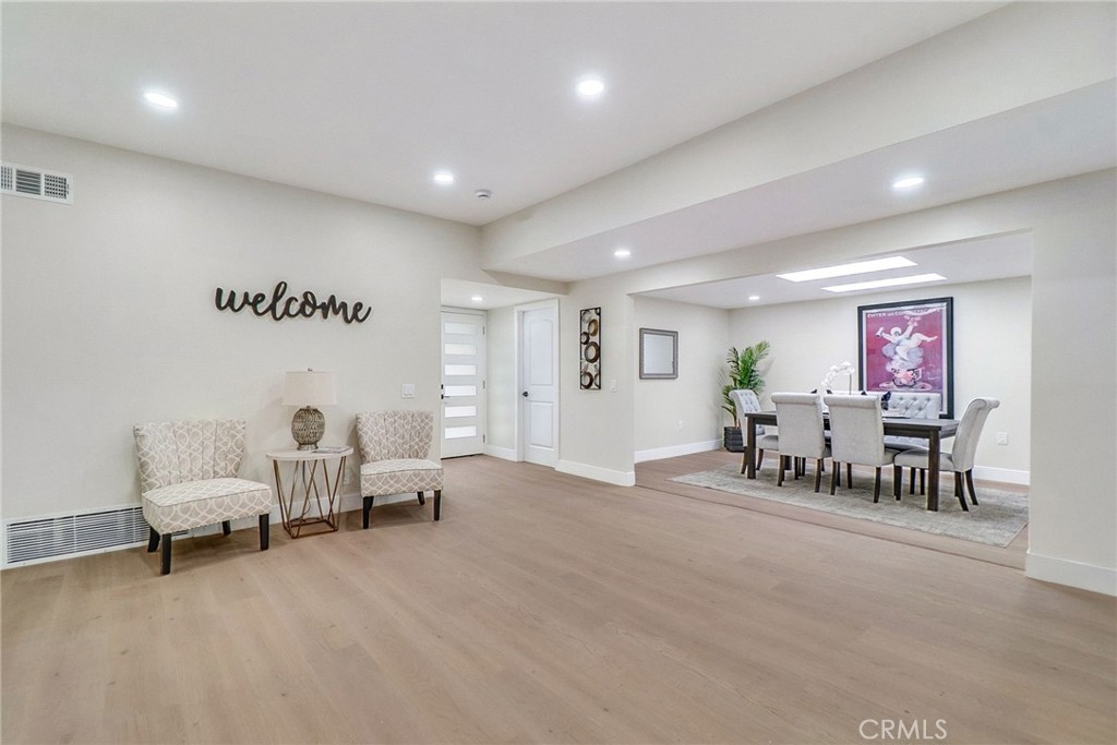 MLS #OC25260184 image #29