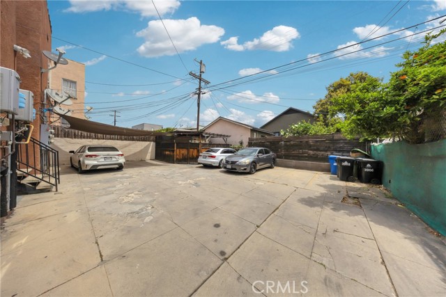 Detail Gallery Image 8 of 28 For 2006 S Harcourt Ave, Los Angeles,  CA 90016 - – Beds | – Baths