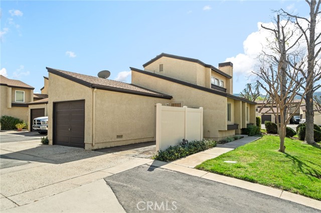 Detail Gallery Image 3 of 31 For 282 Parkview Dr, Lake Elsinore,  CA 92530 - 2 Beds | 1 Baths