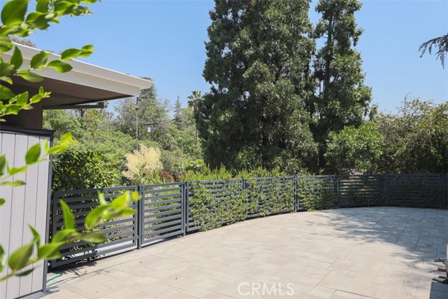 Detail Gallery Image 38 of 43 For 10034 La Canada Way, Shadow Hills,  CA 91040 - 2 Beds | 2 Baths