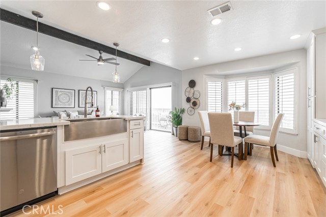 Kitchen/Dining Area