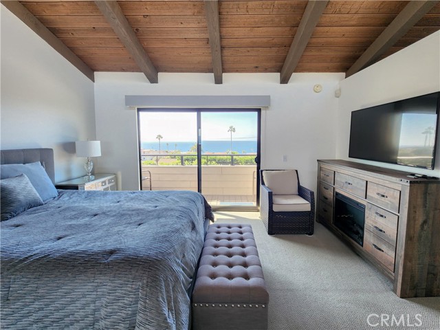 420 Palos Verdes Boulevard, Redondo Beach CA: https://media.crmls.org/medias/927f1141-5182-4cdd-b623-57ded191068f.jpg