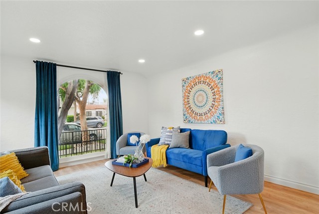2200 Pine Avenue, Long Beach CA: https://media.crmls.org/medias/927fa893-7a13-4271-b2a7-f0183df5f846.jpg