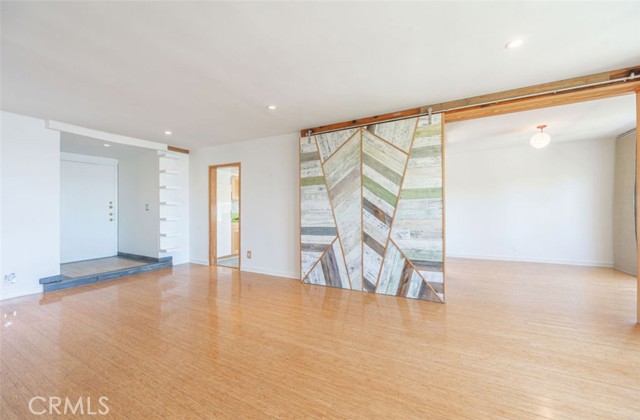 Detail Gallery Image 5 of 30 For 750 S Windsor Bld #7,  Los Angeles,  CA 90005 - 2 Beds | 2 Baths