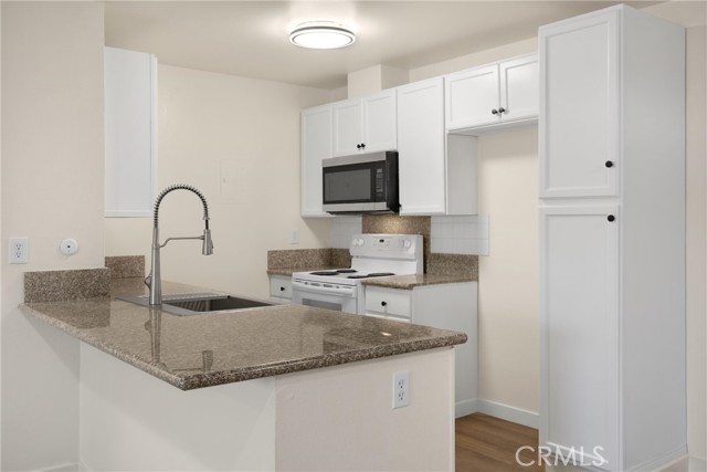 Image 9 of 28 For 2501 Sunflower Avenue H1