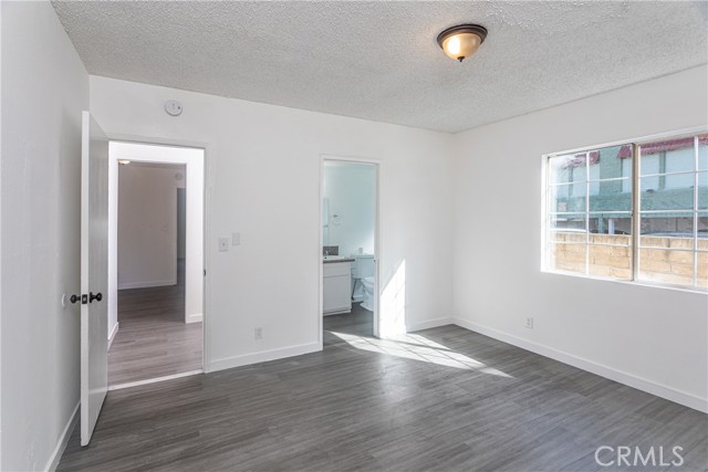 Detail Gallery Image 15 of 33 For 1142 E 119th St, Los Angeles,  CA 90059 - 4 Beds | 2 Baths