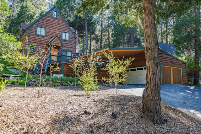 Detail Gallery Image 1 of 43 For 23883 Pioneer Camp Rd, Crestline,  CA 92325 - 4 Beds | 3/1 Baths