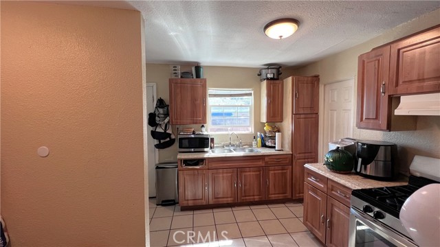 Detail Gallery Image 10 of 31 For 1005 W 9th St, San Bernardino,  CA 92411 - – Beds | – Baths