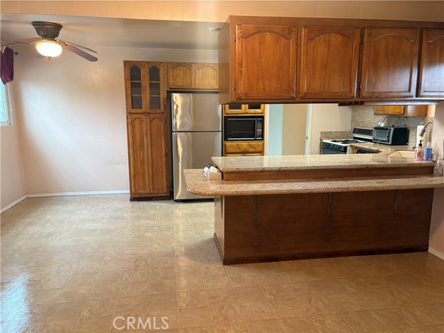 Detail Gallery Image 3 of 13 For 8960 Delano, Riverside,  CA 92503 - 4 Beds | 2 Baths