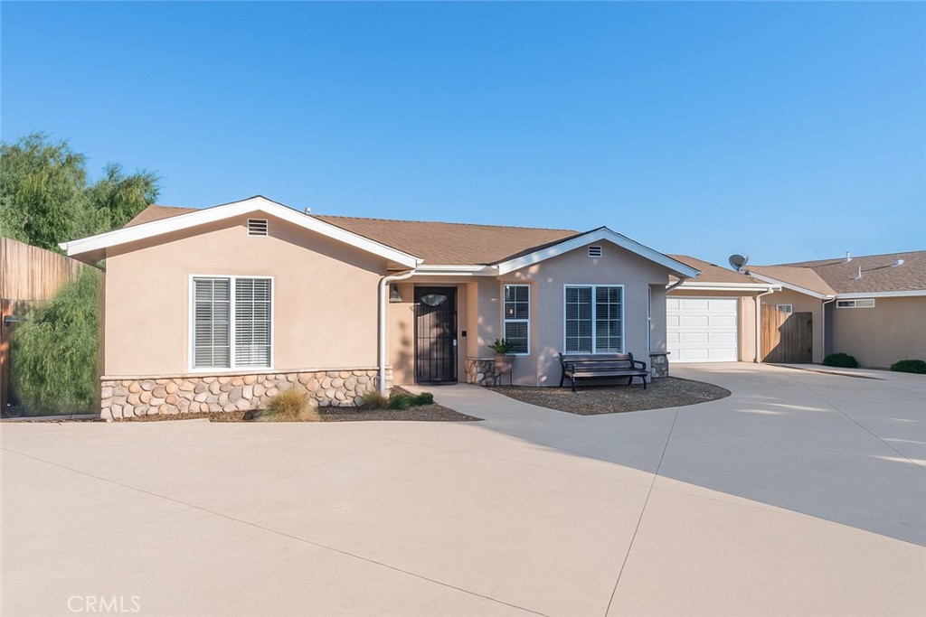945 Creston Road