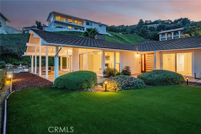 2952 Crownview Drive, Rancho Palos Verdes, California 90275, 4 Bedrooms Bedrooms, ,2 BathroomsBathrooms,Residential,For Sale,Crownview,PV24048180