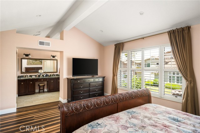 2461 Calle Montella, Tustin CA: https://media.crmls.org/medias/928329ca-7179-4e79-9ee8-b9fbafc6103d.jpg