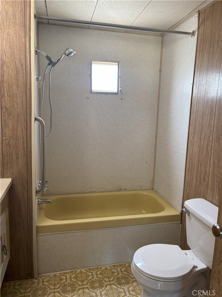 https://media.crmls.org/medias/9283af5b-3e2f-48d9-8e14-4dd2bcd952e7.jpg?preset=X-Large