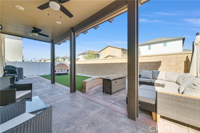 Detail Gallery Image 36 of 49 For 2493 Gunner Ridge Way, Rialto,  CA 92377 - 3 Beds | 2/1 Baths