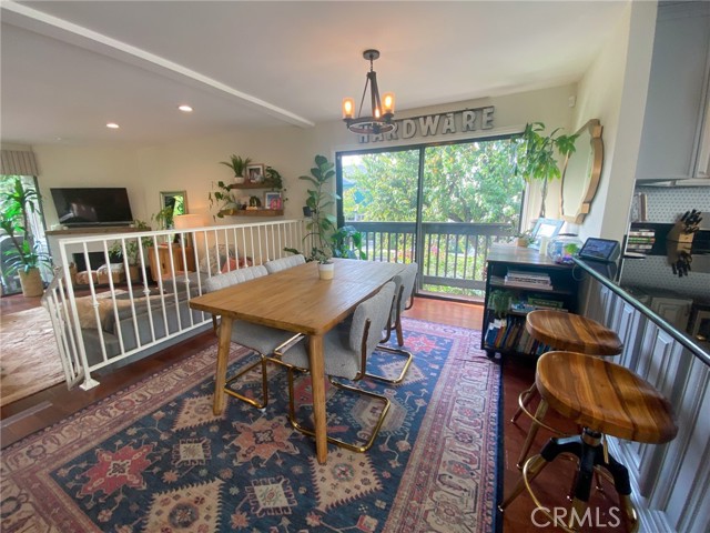 Detail Gallery Image 4 of 26 For 4218 Troost #15,  Studio City,  CA 91604 - 3 Beds | 3 Baths