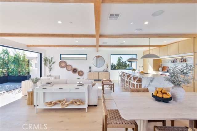 Detail Gallery Image 10 of 54 For 707 2nd St, Hermosa Beach,  CA 90254 - 4 Beds | 4/1 Baths