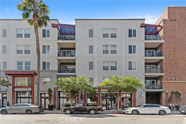 300 E 4th Street, Long Beach CA: https://media.crmls.org/medias/92861ce8-368d-4009-9439-c91b4f790a95.jpg
