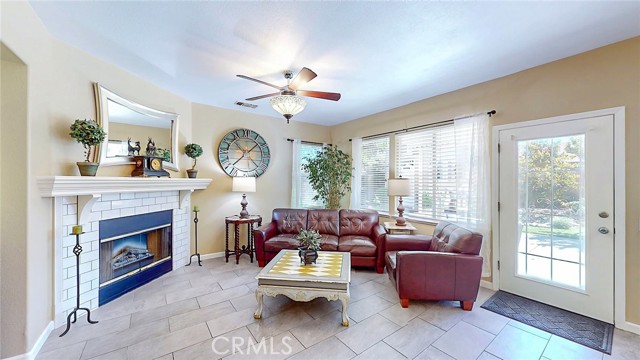 4350 Ferreira Ranch Drive, Turlock CA: https://media.crmls.org/medias/928664be-5148-41e2-9c6e-bd1ca8d466dd.jpg
