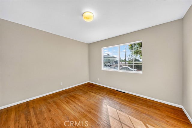 5382 Park Place, Chino CA: https://media.crmls.org/medias/92869128-4534-42a0-9102-1a99f367848a.jpg