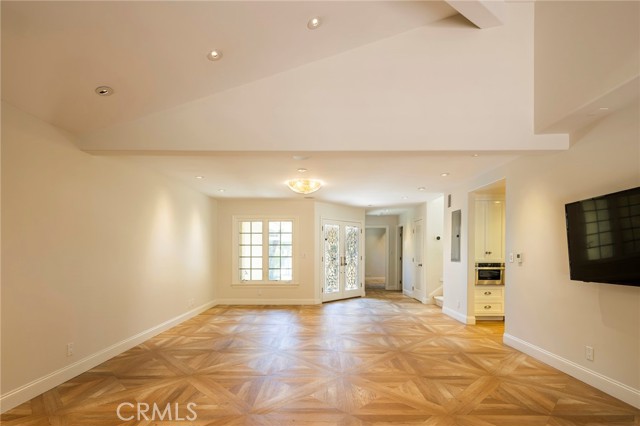 38 Fairway Drive, Manhattan Beach CA: https://media.crmls.org/medias/9286d92f-dcfc-4bbc-96ea-4bfdf316c0ae.jpg