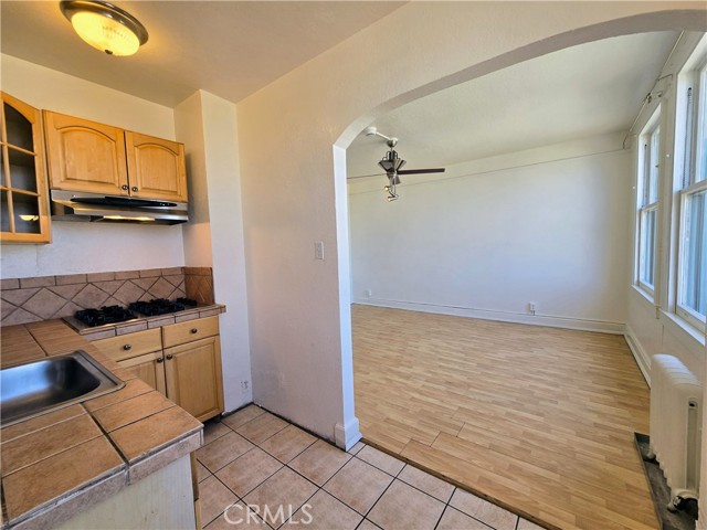 455 E Ocean Blvd, Long Beach CA: https://media.crmls.org/medias/928725c3-01d3-4983-9802-1a4449e7a1da.jpg