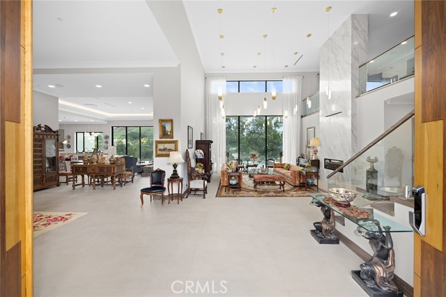 15877 Esquilime Drive, Chino Hills CA: https://media.crmls.org/medias/928863d7-e631-490c-b3d7-16cd016d0cb3.jpg