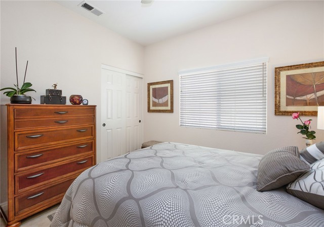Detail Gallery Image 13 of 35 For 7397 Village Way, Yucca Valley,  CA 92284 - 3 Beds | 2 Baths