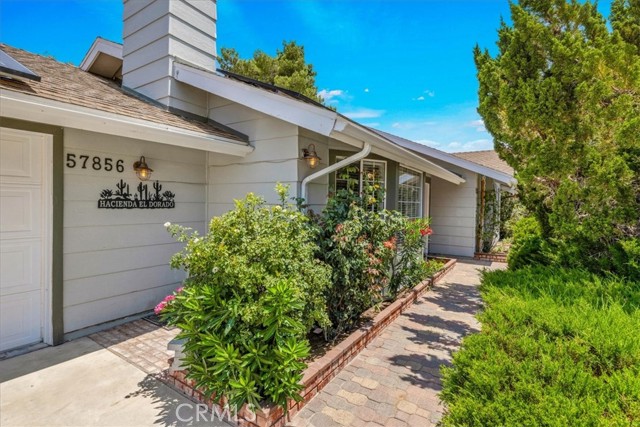 Detail Gallery Image 1 of 57 For 57856 El Dorado Dr, Yucca Valley,  CA 92284 - 3 Beds | 3 Baths