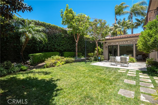 207 S. Redondo Ave, Manhattan Beach, California 90266, 5 Bedrooms Bedrooms, ,5 BathroomsBathrooms,Residential,Sold,S. Redondo Ave,SB22136614