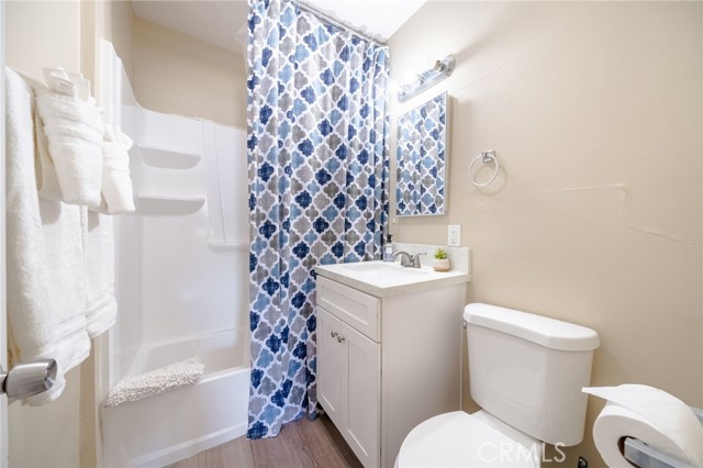 Detail Gallery Image 16 of 27 For 3409 Walnut Ave, Long Beach,  CA 90807 - 4 Beds | 2 Baths