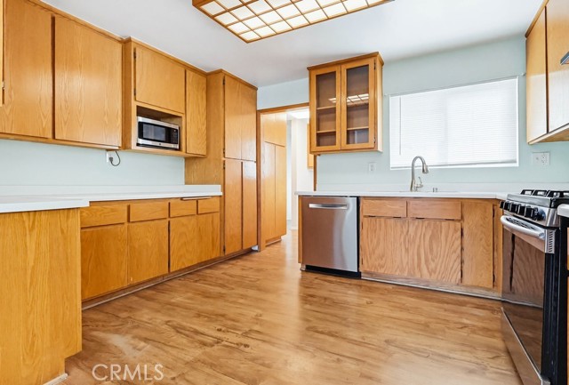 Image 15 of 75 For 5812 Graywood