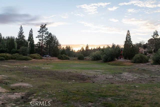 Detail Gallery Image 4 of 32 For 10 Sierra View Dr, Arrowbear,  CA 92382 - – Beds | – Baths