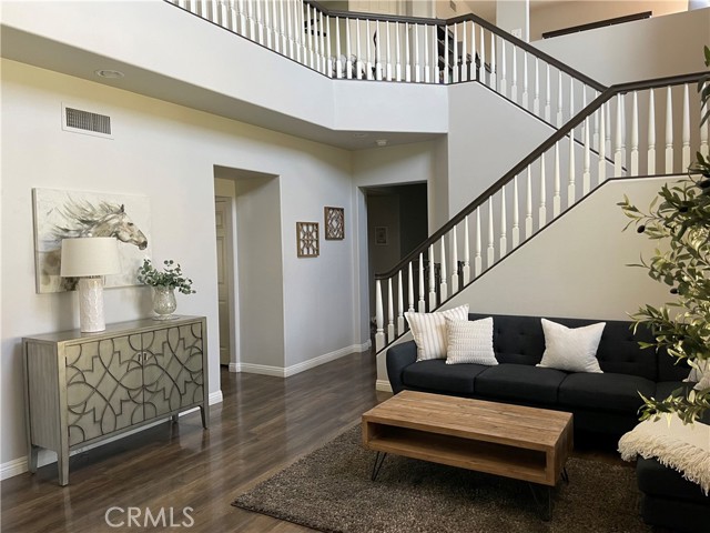 Detail Gallery Image 7 of 46 For 13950 Guidera Dr, Rancho Cucamonga,  CA 91739 - 5 Beds | 3/1 Baths