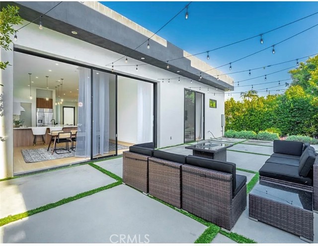 Detail Gallery Image 3 of 23 For 12136 Clarkson Rd Rd, Los Angeles,  CA 90064 - 3 Beds | 2/1 Baths