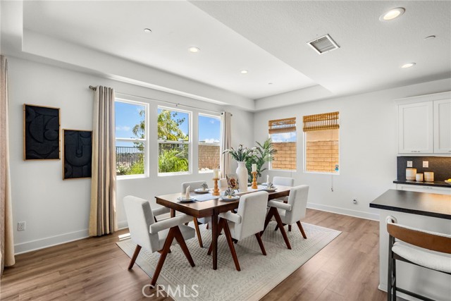 19162 Lauren Lane, Saugus CA: https://media.crmls.org/medias/928ca898-8230-4cc0-a9a4-c884c73dfa2c.jpg