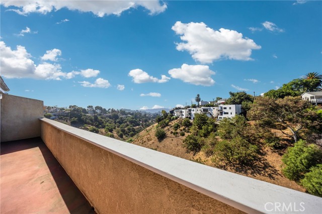 Detail Gallery Image 26 of 29 For 3871 Cazador St, Los Angeles,  CA 90065 - 4 Beds | 4 Baths