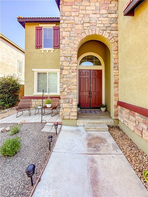 Detail Gallery Image 2 of 49 For 12769 Eastern Shore Dr, Corona,  CA 92880 - 5 Beds | 3 Baths