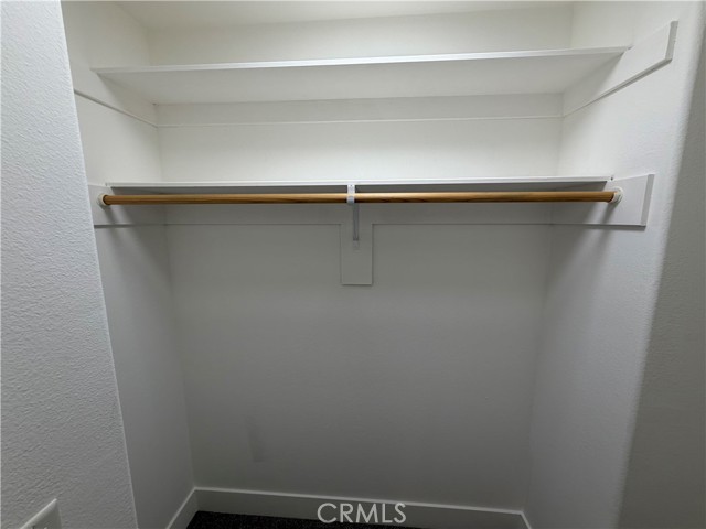 Room 2 Walk In Closet