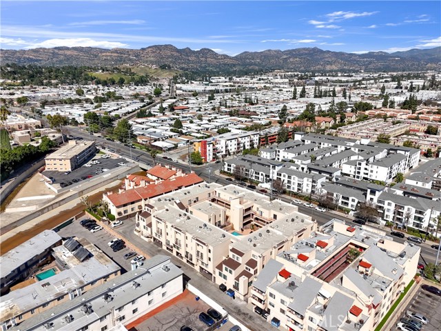 Detail Gallery Image 48 of 50 For 21040 Parthenia #25,  Canoga Park,  CA 91304 - 2 Beds | 2/1 Baths