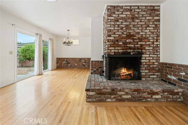 9301 Dewey Drive, Garden Grove CA: https://media.crmls.org/medias/928eb41a-bf9e-4bc6-aba8-917d13ffa74a.jpg