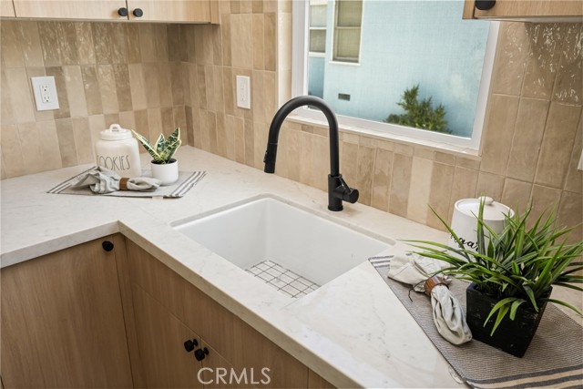 2510 Termino Avenue, Long Beach CA: https://media.crmls.org/medias/928f4ff9-a021-46f8-9bf1-89eded47cbfb.jpg
