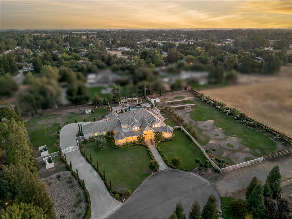 Detail Gallery Image 2 of 75 For 6550 N Blackhawk Ln, Clovis,  CA 93619 - 6 Beds | 5 Baths