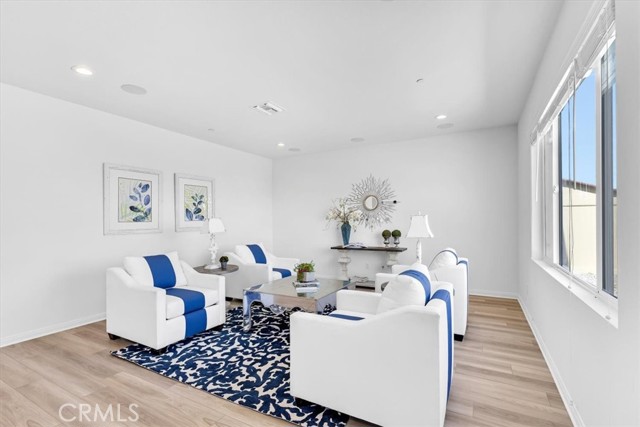 Detail Gallery Image 11 of 41 For 28300 Abbey, Menifee,  CA 92585 - 4 Beds | 2/1 Baths